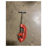 Pipe cutter