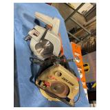 2 electric circular saws