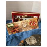 Christmas serving platters (2)