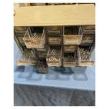 Organizer w/assorted pins