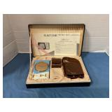 Vintage Suntine Portable Radio