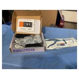 Picture pliers and work bench casters