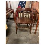 Vintage kitchen chair w/arms