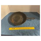 Cast iron skillet