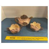 Ceramic teapot & 2 cups