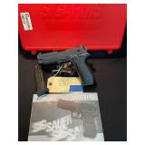 Sig Sauer Mosquito Pis 22cal 2magazines NIC