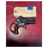Davis D38 Pistol 38Spl  (will not stay closed)