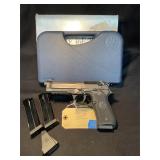 Beretta 924A1 Pistol 9x19 2magazines Orig.box/case