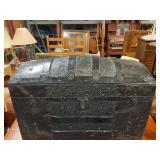 32ï¿½x17ï¿½ vintage trunk