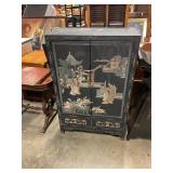 40ï¿½ Vintage Chinese chinoiserie cabinet