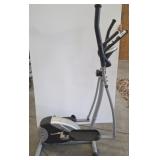 SUNNY HEALTH AND FITNESS ELLIPTICAL