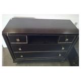 FLEXSTEEL INDUSTRIES 4 DRAWER CHEST 48X 19X 38