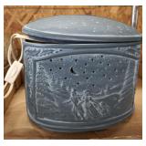 LIGHTED CERAMIC LAMP