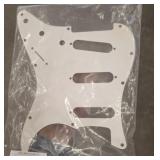 FENDER STRATOCASTER PICK GUARD