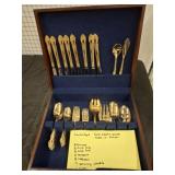 GOLD TONE FLATWARE