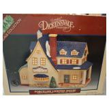 LEMAX PORCELAIN LIGHTED HOUSE