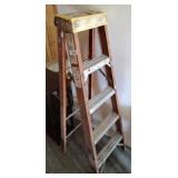 WERNER 5 FT A FRAME LADDER