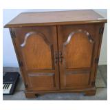 2 DOOR LIFT TOP BAR CABINET