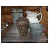 VASES PITCHERS, MISC