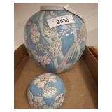GINGER JAR WITH LID URN