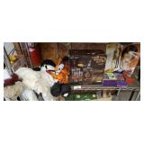 ASSORTED HALLOWEEN COSTUMES, RUGS