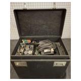 PORTABLE SINGER MACHINE WITH SUPPLIES