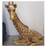 LARGE GIRAFFE STATUE 31"X24"