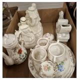 MINIATURE MANGER SCENE, DOLL TEA SET