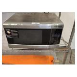 FRIGIDAIRE STAINLESS MICROWAVE