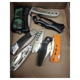 FOLDING KNIVES