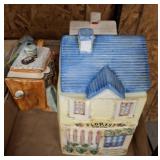 TEA POT AND COOKIE JARS CERAMIC