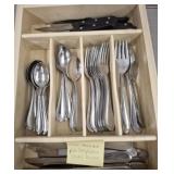 REED AND BARTON OVAL THREAD FLATWARE