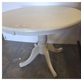 ROUND PEDESTAL TABLE