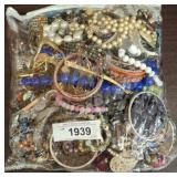 LARGE BAG OF COSTUME JEWELRY