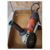 MILWAUKEE SIDE GRINDER