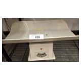 DETECTO VINTAGE BABY SCALE