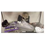 ASSORTED HALLOWEEN DECOR