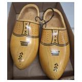 DUTCH WOODEN SHOES