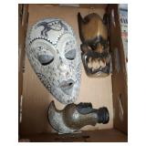 MASK AND TRIBAL DÉCOR