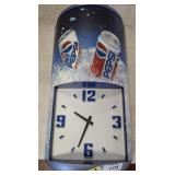 PEPSI ADVERTISEMENT CLOCK-BATTERY OPERATED