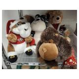 GROUP OF STUFFED ANIMALS