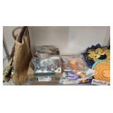 DÉCOR, HAND BAGS, BAKING GOODS