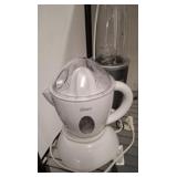 OSTER JUICER, NUTRI BULLET