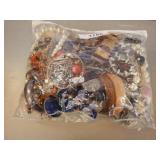 BAG OF ASSORTED COSTUME JEWELRY