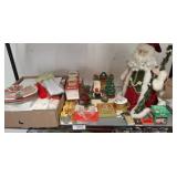 GROUP OF CHRISTMAS DÉCOR