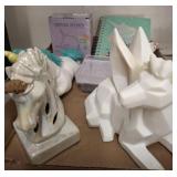 UNICORN DÉCOR, AND PADS
