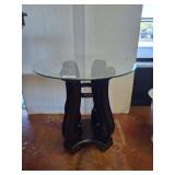 BEVELED GLASS TOP END TABLE