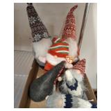 CHRISTMAS GNOMES AND DÉCOR