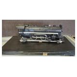 O GUAGE LIONEEL ENGINE IN CASE MODEL