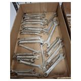 GROUP OF WRENCHES